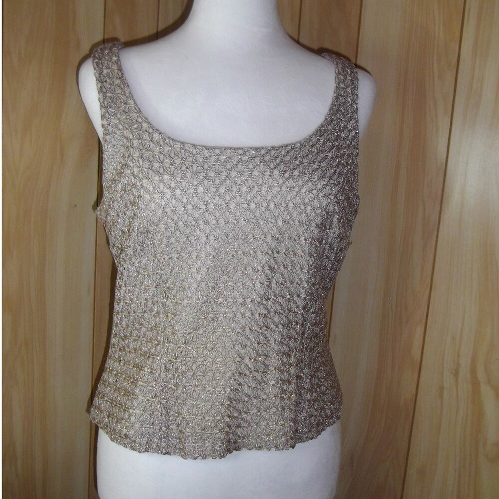 Positive Attitude Vintage Beige Crocheted Scoop Neck Sleeveless Tank Top 10 P